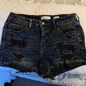 KanCan signature mid rise short